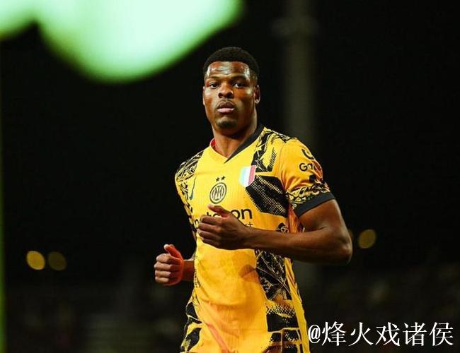 罗马诺:邓弗里斯很可能明夏离开国米,届时解约金仅为2500万 罗马诺:邓弗里斯很可能明夏离开国米,届时解约金仅为2500万