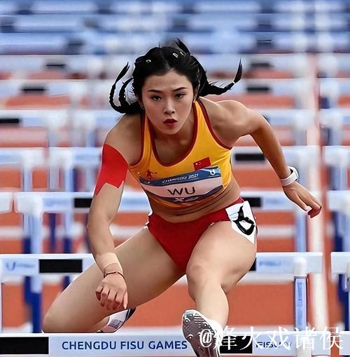 女子100米栏决赛：吴艳妮摘金，林雨薇遗憾摔倒位列第3